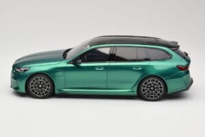 BMW M5 G99 Competition Touring Isle of Man Green GT Spirit 1:18 GT509 レジン - 画像 3/6