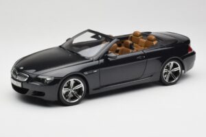 BMW M6 E64 カブリオレ Sapphire Black Kyosho 1:18 80430417424 メタル