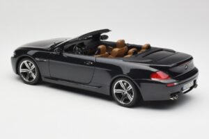 BMW M6 E64 カブリオレ Sapphire Black Kyosho 1:18 80430417424 メタル - 画像 8/9