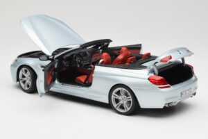 BMW M6 F12 カブリオレ Silverstone Silver Paragon 1:18 8043225656 メタル - 画像 5/8