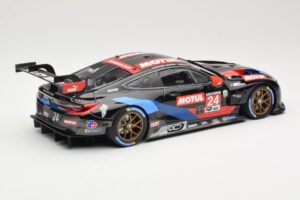 BMW M8 GTE RLL Racing #24 J. Krohn / J. Edwards Class Winners 24 Hours of Daytona 2020 Minichamps 1:18 155202924 メタル - 画像 2/6