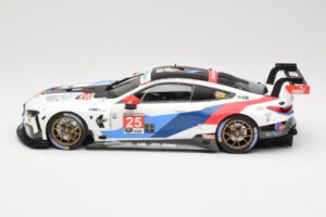 BMW M8 GTE Team RLL #25 C. De Phillippi / A. Farfus Class Winners 24 Hours of Daytona 2019 Minichamps 1:18 155192925 メタル - 画像 3/6