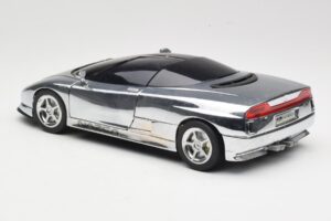 BMW Nazca M12 Chrome Silver Revell 1:18 08916 メタル - 画像 7/8