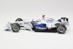 BMW Sauber F1.07 #9 N. Heidfeld Launch Version 2007 Minichamps 1:18 80430426994 メタル - 画像 3/7