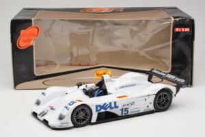 BMW V12 LMR #15 Y. Dalmas / J. Winkelhock / P. Martini 24 Hours of Le Mans Winner 1999 Maisto 1:18 56062 メタル - 画像 8/8