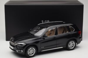 BMW X5 E70 Sapphire Black Paragon 1:18 PA-97071 メタル - 画像 8/8
