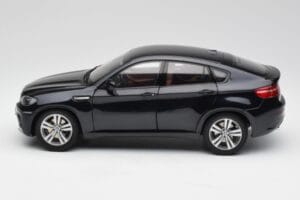 BMW X6 M F86 ブラック Kyosho 1:18 80432157613 メタル - 画像 4/8