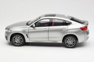 BMW X6 M F86 ドニントングレーメタリック Norev 1:18 80432364886 メタル - 画像 4/8
