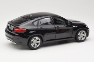 BMW X6 M E71 ブラック Bburago 1:18 18-12081 メタル - 画像 3/8