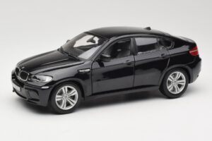 BMW X6 M E71 ブラック Bburago 1:18 18-12081 メタル