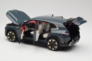 BMW XM G09 Isle of Man Green Minichamps 1:18 110023300 メタル - 画像 5/8