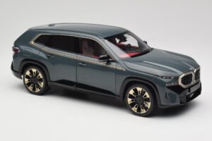 BMW XM G09 Isle of Man Green Minichamps 1:18 110023300 メタル - 画像 6/8