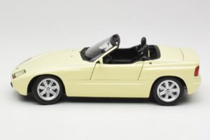 BMW Z1 イエロー Minichamps 1:18 180020104 メタル - 画像 4/8