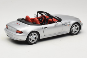 BMW Z3 カブリオレ シルバー UT Models 1:18 20402 メタル - 画像 3/8