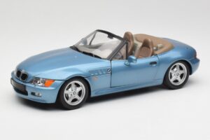 BMW Z3 E36/7 James Bond Goldeneye ブルー メタリック UT Models 1:18 180024336 メタル