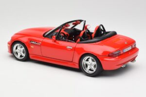 BMW Z3 E36/7 ロードスター レッド Bburago 1:18 3349 メタル - 画像 7/8