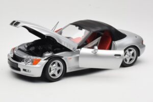 BMW Z3 Roadster 1.8 シルバー UT Models 1:18 20404 メタル - 画像 2/8