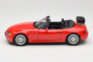 BMW Z3 Roadster 1.9 レッド ディーラー エディション UT Models 1:18 80439423068 メタル - 画像 4/8
