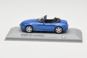BMW Z3 Roadster 2.8 ブルー Minichamps 1:43 BMW003 メタル