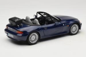 BMW Z3 Roadster ブルー ディーラー エディション UT Models 1:18 80439422186 メタル - 画像 3/8