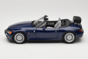 BMW Z3 Roadster ブルー ディーラー エディション UT Models 1:18 80439422186 メタル - 画像 4/8