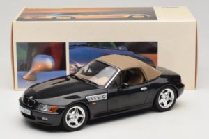 BMW Z3 Roadster グリーン ディーラー エディション UT Models 1:18 80439411711 メタル - 画像 8/8