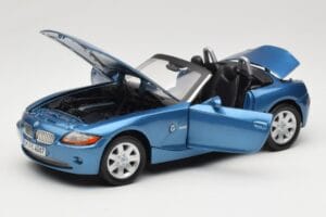 BMW Z4 E85 ブルー Metallic Motormax 1:18 73144 メタル - 画像 2/8
