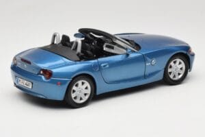 BMW Z4 E85 ブルー Metallic Motormax 1:18 73144 メタル - 画像 3/8