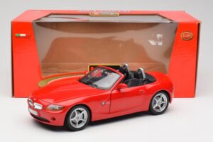 BMW Z4 E85 ロードスター レッド Bburago 1:18 34046 メタル - 画像 8/8