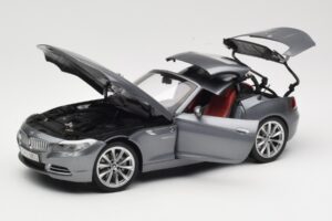 BMW Z4 E89 sDrive 35i Space Grey Metallic Kyosho 1:18 80432147085 メタル - 画像 2/8