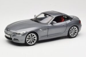 BMW Z4 E89 sDrive 35i Space Grey Metallic Kyosho 1:18 80432147085 メタル