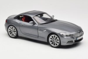 BMW Z4 E89 sDrive 35i Space Grey Metallic Kyosho 1:18 80432147085 メタル - 画像 6/8