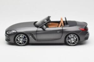 BMW Z4 G29 グレーメタリック Norev 1:18 183270 メタル - 画像 4/8