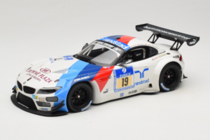 BMW Z4 GT3 #19 Team Schubert J. Muller / D. Muller ADAC 24 Hours Nurburgring 2013 Minichamps 1:18 151132319 メタル