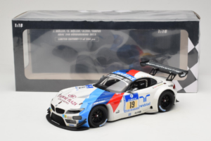 BMW Z4 GT3 #19 Team Schubert J. Muller / D. Muller ADAC 24 Hours Nurburgring 2013 Minichamps 1:18 151132319 メタル - 画像 6/6