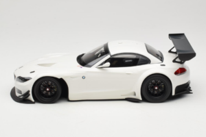 BMW Z4 GT3 E89 ホワイト Minichamps 1:18 151122301 メタル - 画像 3/6