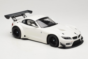 BMW Z4 GT3 E89 ホワイト Minichamps 1:18 151122301 メタル - 画像 4/6