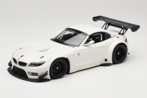 BMW Z4 GT3 E89 ホワイト Minichamps 1:18 151122301 メタル
