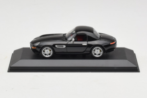 BMW Z8 ブラック ハードトップ Minichamps 1:43 BMW018 メタル