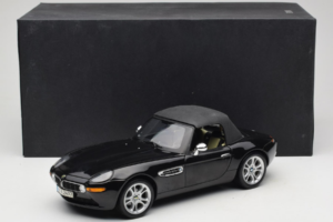 BMW Z8 ブラック Kyosho 1:18 80439411729 メタル - 画像 8/9