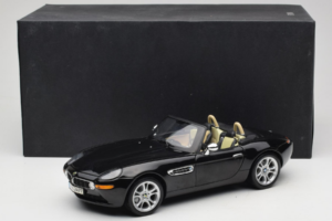 BMW Z8 ブラック Kyosho 1:18 80439411729 メタル - 画像 9/9