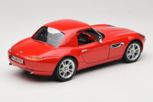 BMW Z8 レッド Kyosho 1:18 80439411730 メタル - 画像 4/9