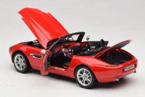 BMW Z8 レッド Kyosho 1:18 80439411730 メタル - 画像 6/9