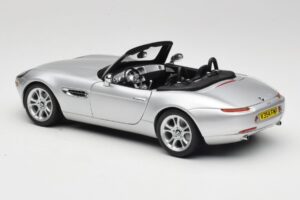 BMW Z8 E52 カブリオレ シルバー Kyosho 1:18 80432411551 メタル - 画像 5/8