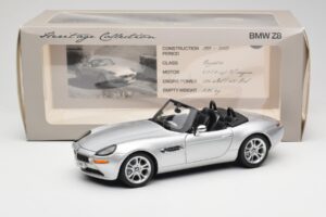 BMW Z8 E52 カブリオレ シルバー Kyosho 1:18 80432411551 メタル - 画像 8/8