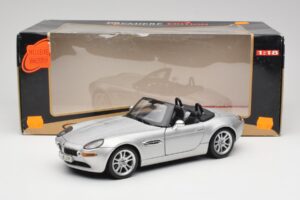 BMW Z8 E52 Titanium Silver Maisto 1:18 536896 メタル - 画像 8/8