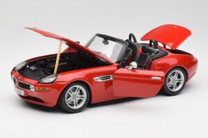 BMW Z8 E52 レッドメタリック Bburago 1:18 18-12032 メタル - 画像 2/8
