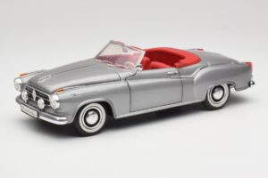 Borgward Isabella カブリオレ シルバー Revell 1:18 8411 メタル
