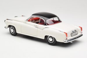 Borgward Isabella クーペ ホワイト Revell 1:18 08982-W1 メタル - 画像 7/8