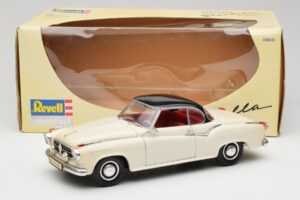 Borgward Isabella クーペ ホワイト Revell 1:18 08859 メタル - 画像 8/8